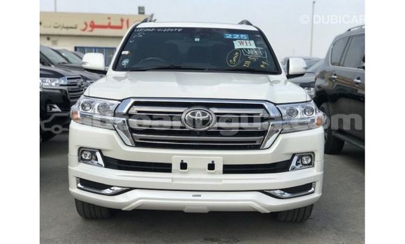 Buy Import Toyota Land Cruiser White Car in Import - Dubai in Antigua Buy Import Toyota Land Cruiser White Car in Import - Dubai in Antigua