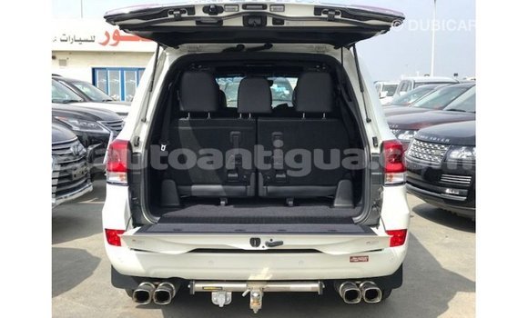 Buy Import Toyota Land Cruiser White Car in Import - Dubai in Antigua Buy Import Toyota Land Cruiser White Car in Import - Dubai in Antigua