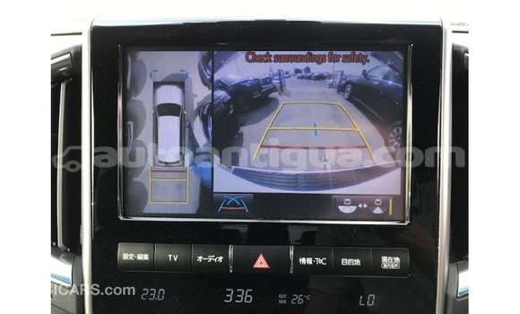 Buy Import Toyota Land Cruiser White Car in Import - Dubai in Antigua Buy Import Toyota Land Cruiser White Car in Import - Dubai in Antigua