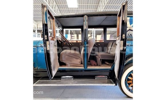 Buy Import Buick Electra Blue Car in Import - Dubai in Antigua Buy Import Buick Electra Blue Car in Import - Dubai in Antigua