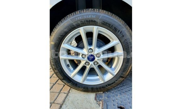 Buy Import Ford Focus White Car in Import - Dubai in Antigua Buy Import Ford Focus White Car in Import - Dubai in Antigua