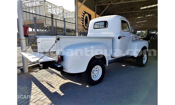 Buy Import Ford Club Wagon White Car in Import - Dubai in Antigua Buy Import Ford Club Wagon White Car in Import - Dubai in Antigua