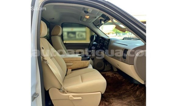 Buy Import Chevrolet Silverado White Car in Import - Dubai in Antigua Buy Import Chevrolet Silverado White Car in Import - Dubai in Antigua