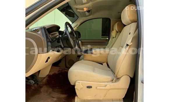 Buy Import Chevrolet Silverado White Car in Import - Dubai in Antigua Buy Import Chevrolet Silverado White Car in Import - Dubai in Antigua