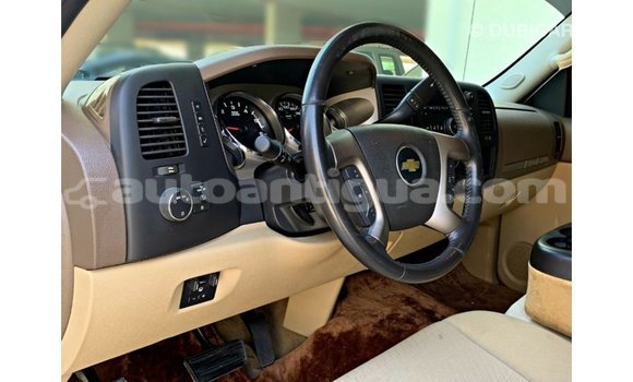 Buy Import Chevrolet Silverado White Car in Import - Dubai in Antigua Buy Import Chevrolet Silverado White Car in Import - Dubai in Antigua