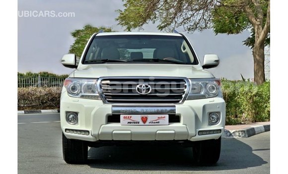 Buy Import Toyota Land Cruiser White Car in Import - Dubai in Antigua Buy Import Toyota Land Cruiser White Car in Import - Dubai in Antigua