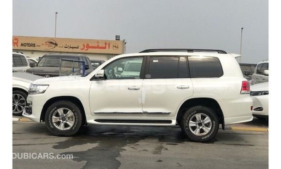 Buy Import Toyota Land Cruiser White Car in Import - Dubai in Antigua Buy Import Toyota Land Cruiser White Car in Import - Dubai in Antigua