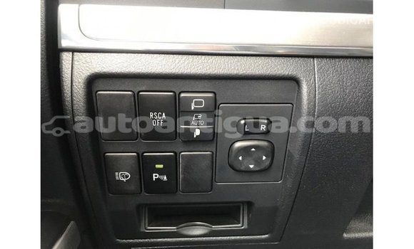 Buy Import Toyota Land Cruiser White Car in Import - Dubai in Antigua Buy Import Toyota Land Cruiser White Car in Import - Dubai in Antigua