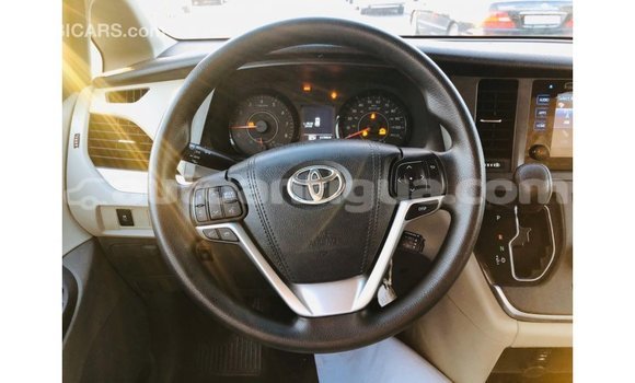 Buy Import Toyota Sienna White Car in Import - Dubai in Antigua Buy Import Toyota Sienna White Car in Import - Dubai in Antigua