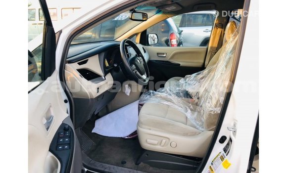 Buy Import Toyota Sienna White Car in Import - Dubai in Antigua Buy Import Toyota Sienna White Car in Import - Dubai in Antigua