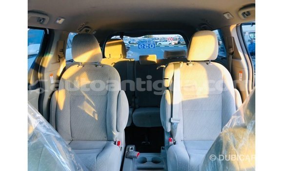 Buy Import Toyota Sienna White Car in Import - Dubai in Antigua Buy Import Toyota Sienna White Car in Import - Dubai in Antigua