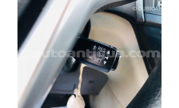 Buy Import Toyota Sienna White Car in Import - Dubai in Antigua Buy Import Toyota Sienna White Car in Import - Dubai in Antigua