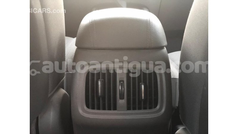 Big with watermark kia sportage antigua import dubai 3639