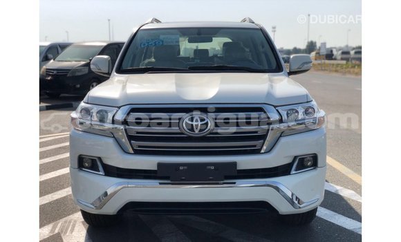 Buy Import Toyota Land Cruiser White Car in Import - Dubai in Antigua Buy Import Toyota Land Cruiser White Car in Import - Dubai in Antigua