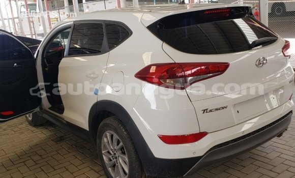 Buy Import Hyundai Tucson White Car in Import - Dubai in Antigua Buy Import Hyundai Tucson White Car in Import - Dubai in Antigua