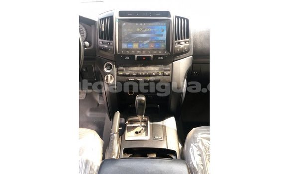 Buy Import Toyota Land Cruiser White Car in Import - Dubai in Antigua Buy Import Toyota Land Cruiser White Car in Import - Dubai in Antigua