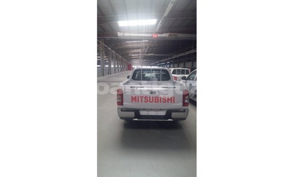 Buy Import Mitsubishi L200 White Car in Import - Dubai in Antigua Buy Import Mitsubishi L200 White Car in Import - Dubai in Antigua