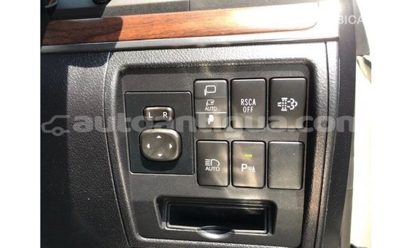 Buy Import Toyota Land Cruiser White Car in Import - Dubai in Antigua Buy Import Toyota Land Cruiser White Car in Import - Dubai in Antigua