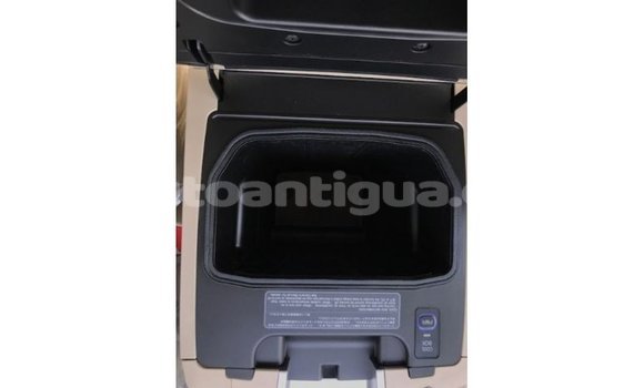 Buy Import Toyota Land Cruiser Black Car in Import - Dubai in Antigua Buy Import Toyota Land Cruiser Black Car in Import - Dubai in Antigua