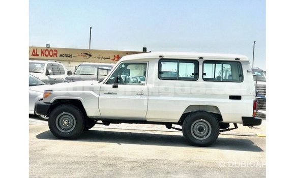 Buy Import Toyota Land Cruiser White Car in Import - Dubai in Antigua Buy Import Toyota Land Cruiser White Car in Import - Dubai in Antigua