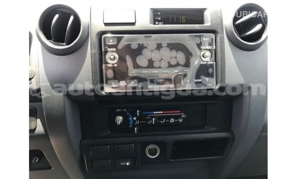 Buy Import Toyota Land Cruiser White Car in Import - Dubai in Antigua Buy Import Toyota Land Cruiser White Car in Import - Dubai in Antigua