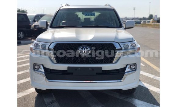 Buy Import Toyota Land Cruiser White Car in Import - Dubai in Antigua Buy Import Toyota Land Cruiser White Car in Import - Dubai in Antigua