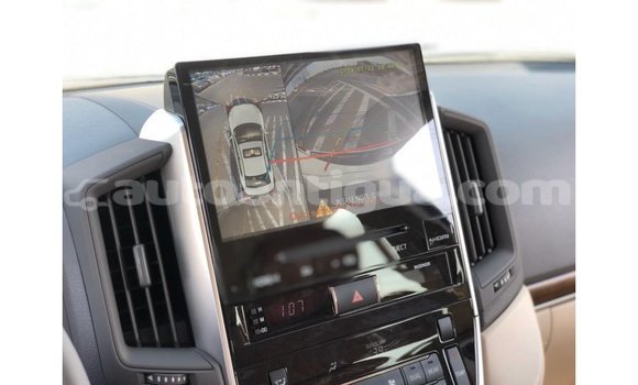 Buy Import Toyota Land Cruiser White Car in Import - Dubai in Antigua Buy Import Toyota Land Cruiser White Car in Import - Dubai in Antigua