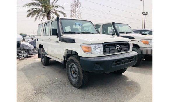 Buy Import Toyota Land Cruiser White Car in Import - Dubai in Antigua Buy Import Toyota Land Cruiser White Car in Import - Dubai in Antigua