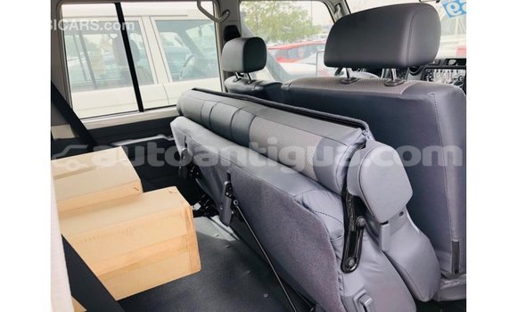 Buy Import Toyota Land Cruiser White Car in Import - Dubai in Antigua Buy Import Toyota Land Cruiser White Car in Import - Dubai in Antigua
