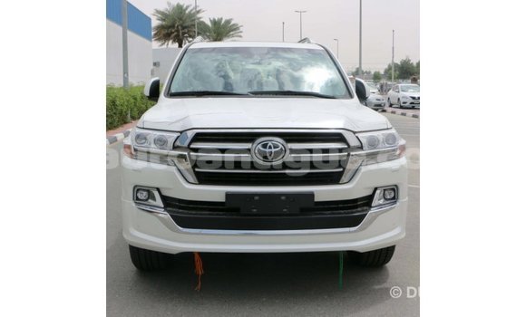Buy Import Toyota Land Cruiser White Car in Import - Dubai in Antigua Buy Import Toyota Land Cruiser White Car in Import - Dubai in Antigua