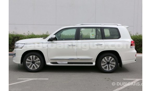 Buy Import Toyota Land Cruiser White Car in Import - Dubai in Antigua Buy Import Toyota Land Cruiser White Car in Import - Dubai in Antigua