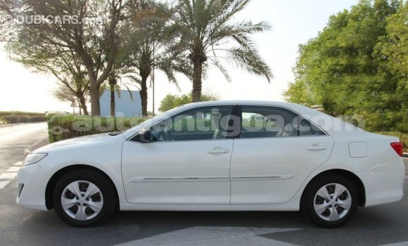 Buy Import Toyota Camry White Car in Import - Dubai in Antigua Buy Import Toyota Camry White Car in Import - Dubai in Antigua