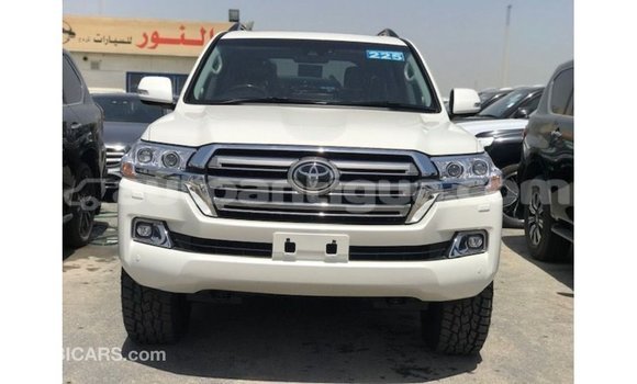 Buy Import Toyota Land Cruiser White Car in Import - Dubai in Antigua Buy Import Toyota Land Cruiser White Car in Import - Dubai in Antigua