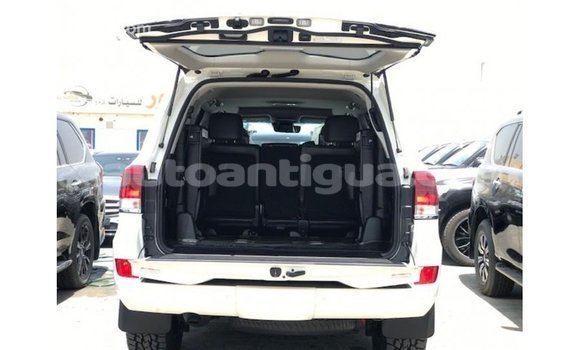 Buy Import Toyota Land Cruiser White Car in Import - Dubai in Antigua Buy Import Toyota Land Cruiser White Car in Import - Dubai in Antigua