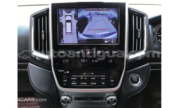 Buy Import Toyota Land Cruiser White Car in Import - Dubai in Antigua Buy Import Toyota Land Cruiser White Car in Import - Dubai in Antigua
