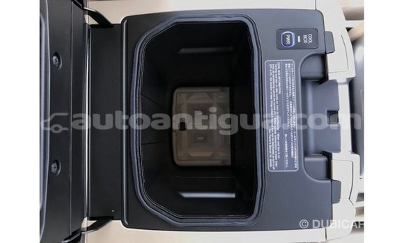 Buy Import Toyota Land Cruiser White Car in Import - Dubai in Antigua Buy Import Toyota Land Cruiser White Car in Import - Dubai in Antigua