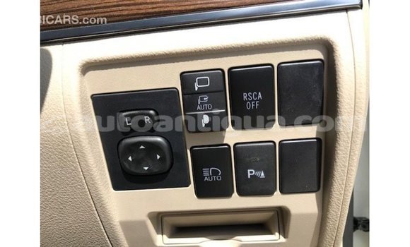 Buy Import Toyota Land Cruiser White Car in Import - Dubai in Antigua Buy Import Toyota Land Cruiser White Car in Import - Dubai in Antigua