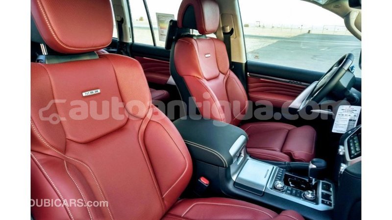 Big with watermark b94f247d c928 4e0f a2c3 ea227bd7a393