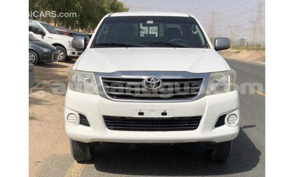 Buy Import Toyota Hilux White Car in Import - Dubai in Antigua Buy Import Toyota Hilux White Car in Import - Dubai in Antigua