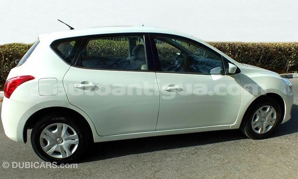 Buy Import Nissan Tiida White Car in Import - Dubai in Antigua Buy Import Nissan Tiida White Car in Import - Dubai in Antigua