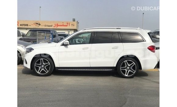Buy Import Mercedes-Benz 190 (W201) White Car in Import - Dubai in Antigua Buy Import Mercedes-Benz 190 (W201) White Car in Import - Dubai in Antigua