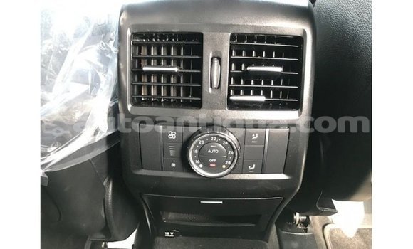 Buy Import Mercedes-Benz 190 (W201) White Car in Import - Dubai in Antigua Buy Import Mercedes-Benz 190 (W201) White Car in Import - Dubai in Antigua