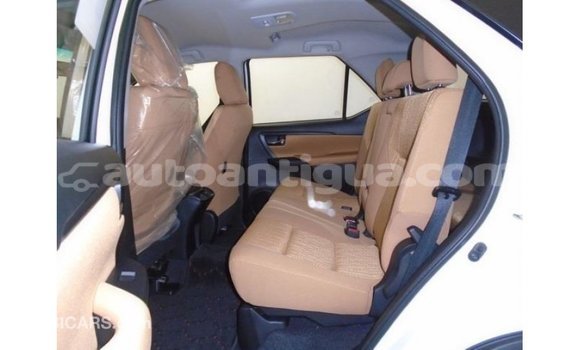 Buy Import Toyota Fortuner White Car in Import - Dubai in Antigua Buy Import Toyota Fortuner White Car in Import - Dubai in Antigua
