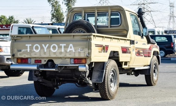 Buy Import Toyota Land Cruiser Beige Car in Import - Dubai in Antigua Buy Import Toyota Land Cruiser Beige Car in Import - Dubai in Antigua