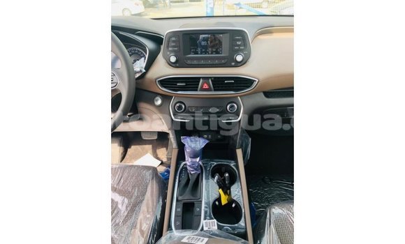 Buy Import Hyundai Santa Fe Green Car in Import - Dubai in Antigua Buy Import Hyundai Santa Fe Green Car in Import - Dubai in Antigua