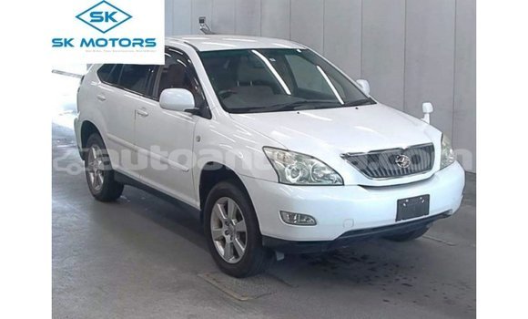 Buy Import Toyota Harrier White Car in Import - Dubai in Antigua