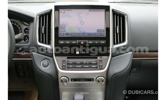 Buy Import Toyota Land Cruiser White Car in Import - Dubai in Antigua Buy Import Toyota Land Cruiser White Car in Import - Dubai in Antigua
