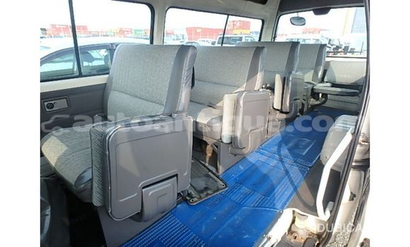 Buy Import Nissan Caravan White Car in Import - Dubai in Antigua Buy Import Nissan Caravan White Car in Import - Dubai in Antigua