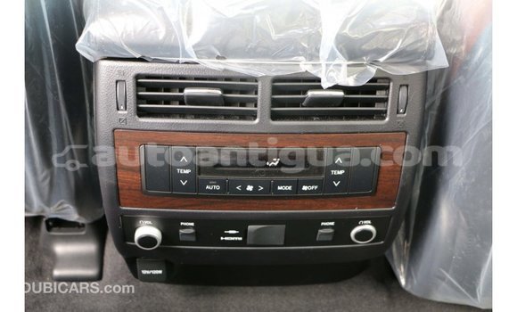 Buy Import Toyota Land Cruiser White Car in Import - Dubai in Antigua Buy Import Toyota Land Cruiser White Car in Import - Dubai in Antigua