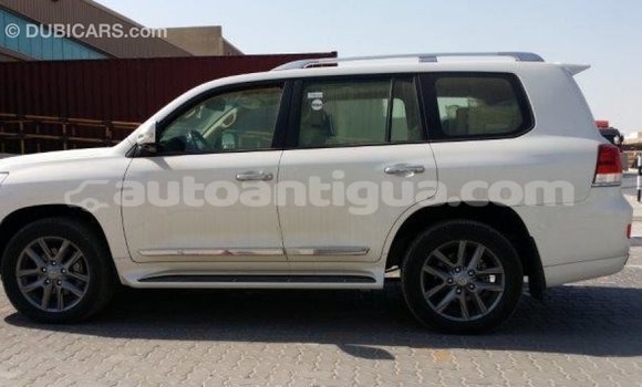 Buy Import Toyota Land Cruiser White Car in Import - Dubai in Antigua Buy Import Toyota Land Cruiser White Car in Import - Dubai in Antigua